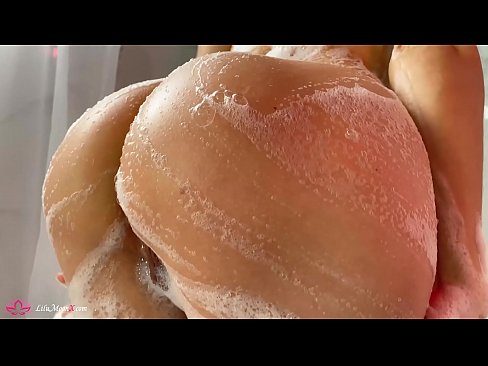 ❤️ Brunette masturboi pillua vibraattorilla intensiiviseen orgasmiin suihkussa ❤️❌ Kotitekoinen porno at us ❌❤
